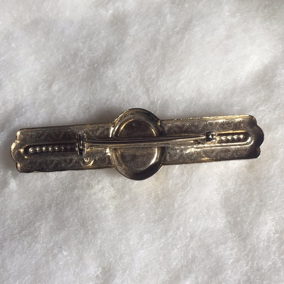 Vintage Gold and Pearl 80’s Pin - Picture 2 of 3